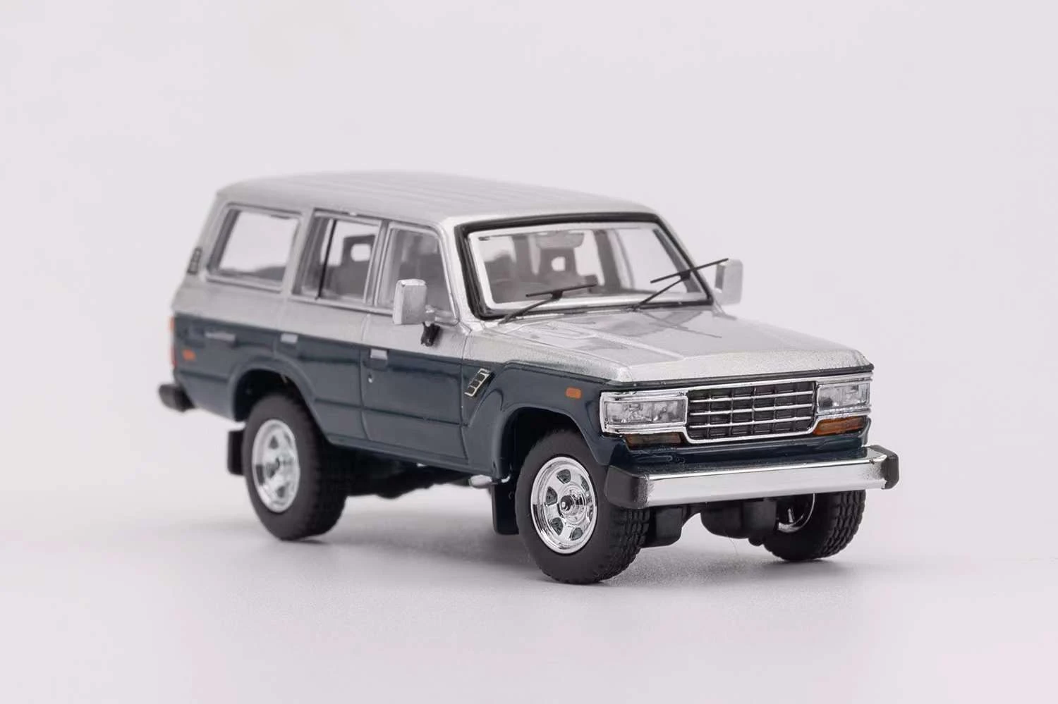 

GCD 1:64 LC60 Land Cruiser Blue Silver Pairs Diecast Model Car