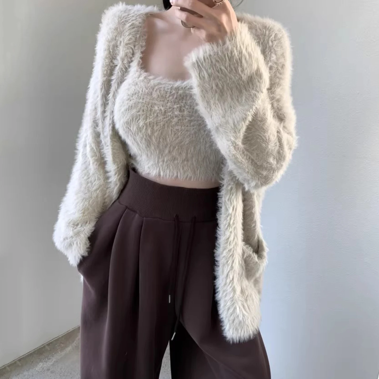 

Clothland Women Elegant Two Piece Set Long Sleeve Cardigan Jacket Crop Top Shirt Female Retro Casual Suits HA640