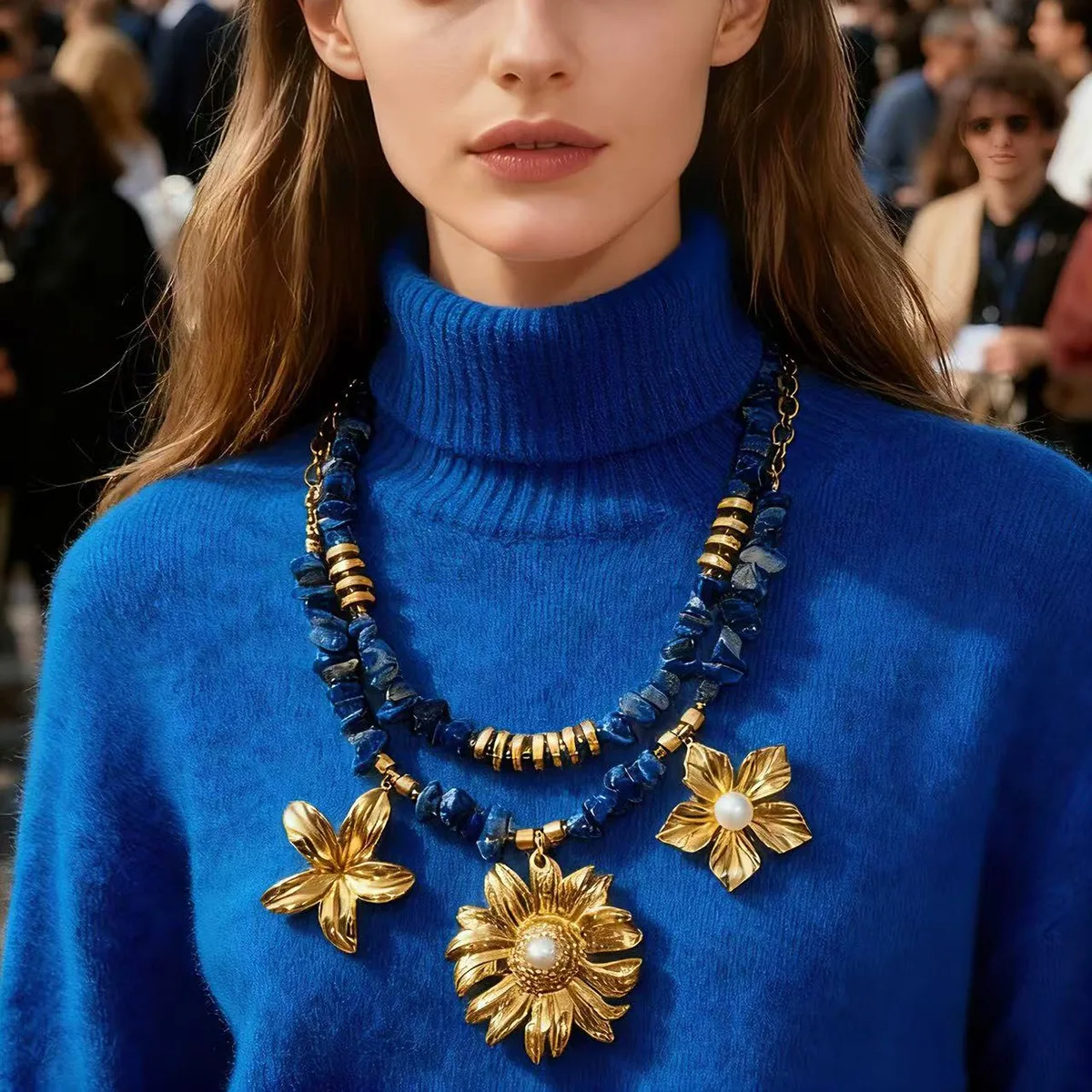 

Irregular Lapis Lazuli Chip Necklace Vintage Stainless Steel Flower Pendant Versatile Choker Fashion Sweater Necklace Bilayer