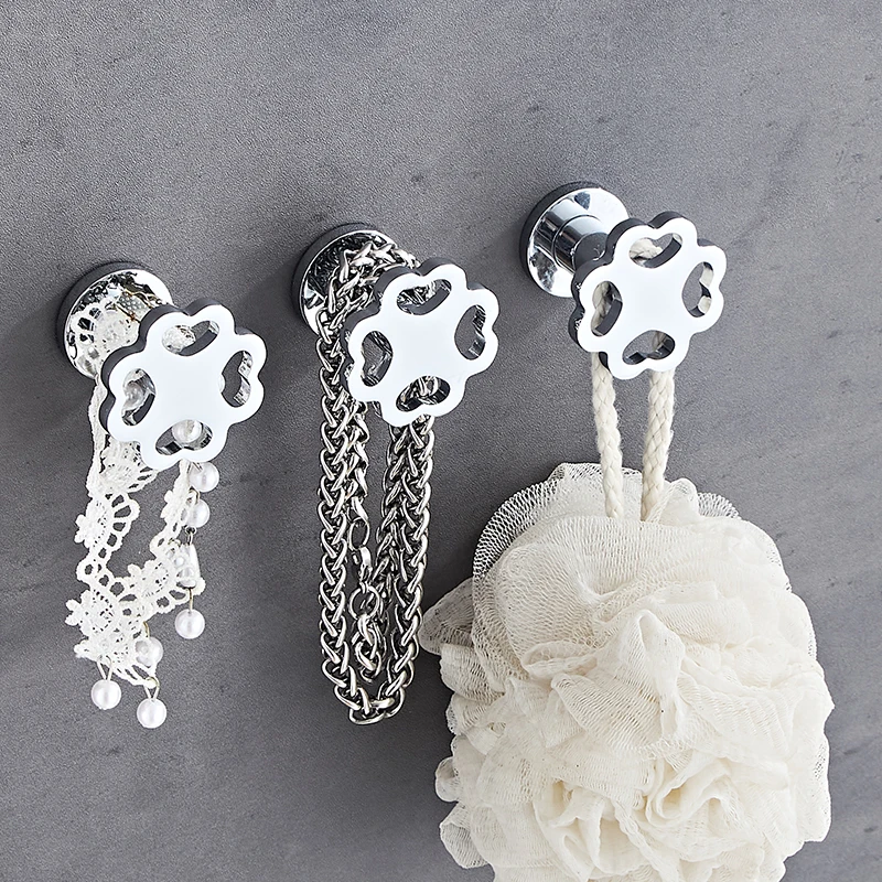 Simple Creative Style Bathroom new design chrome alloy clover coat hook