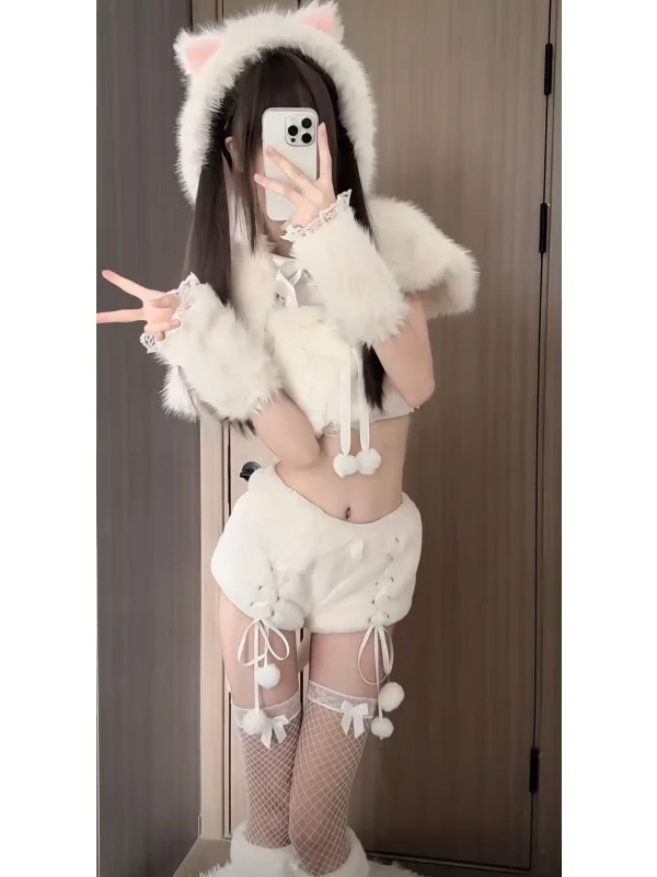 Cute Girl Short Hat Shoulder Shawl Crop Top Shorts Set Sweet Pure Desire Style Youthful Design Winter Collection 2025