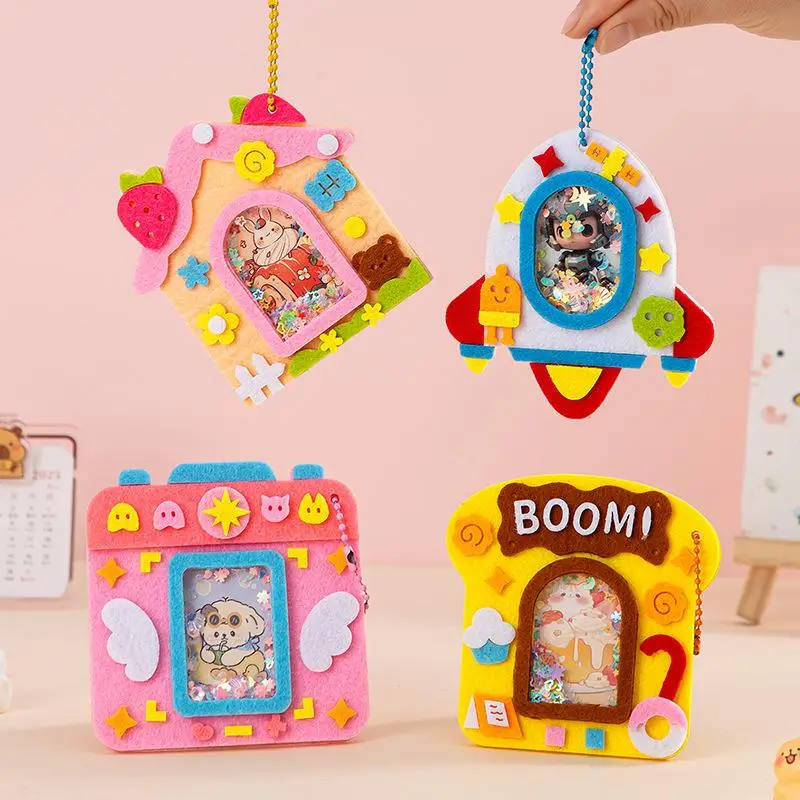 XM 4PCS Vlies Shaker Puzzle Spielzeug Cartoon Shake Anhänger Zufällige Handgemachte Handwerk Material Kits Kinder Einfach Zu Kleben Zubehör