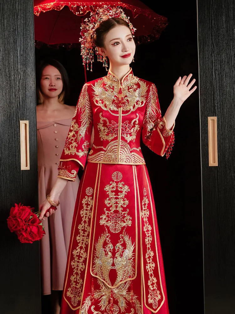

Classic Chinese Style Wedding Dress Cheongsam High Quality Embroidery Marriage Suit Oriental Bride Clothing Vintage Qipao