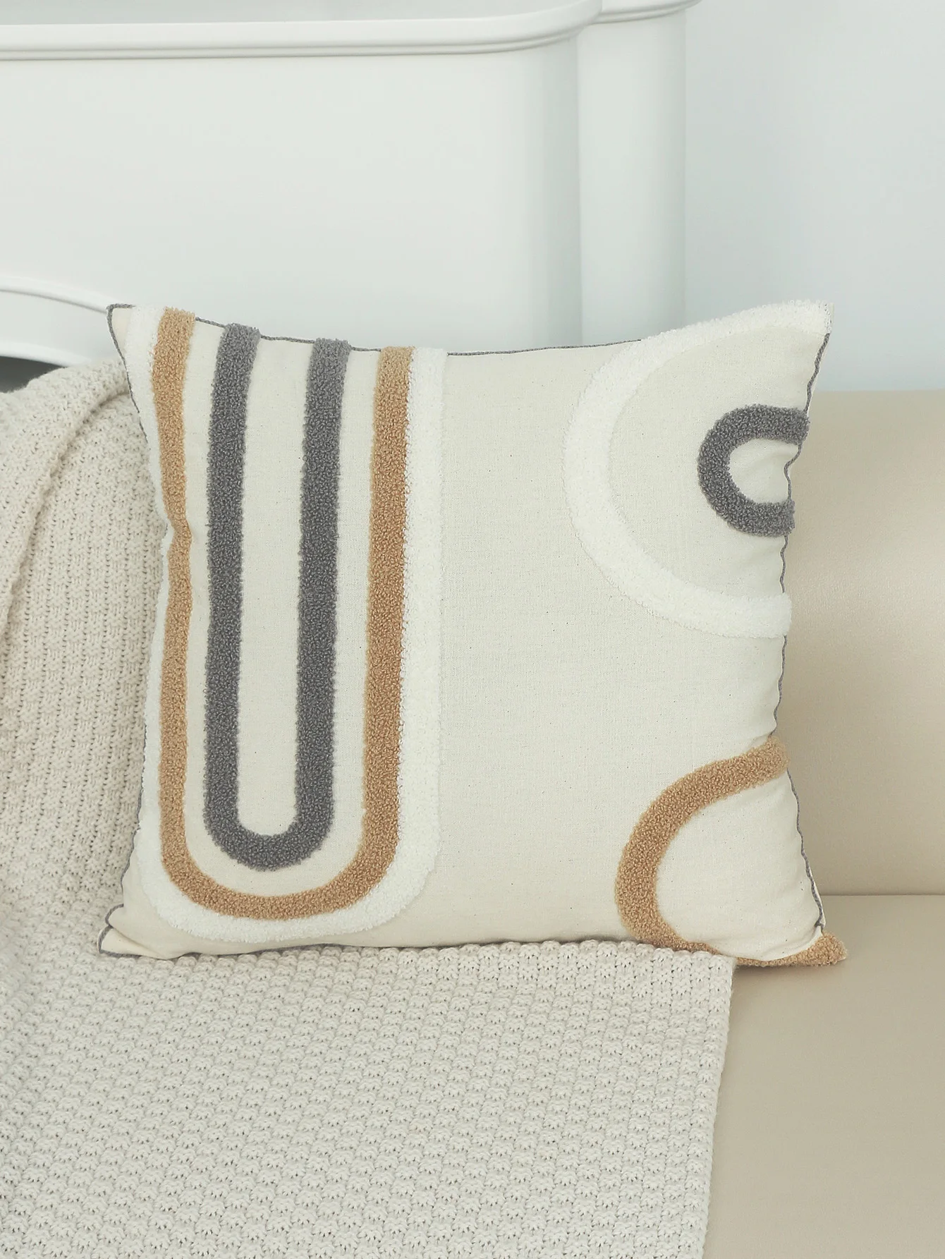1pc, Embroidered Canvas Runway Circle Towel Pillow Cover, Soft and Stylish Decor for Your Home