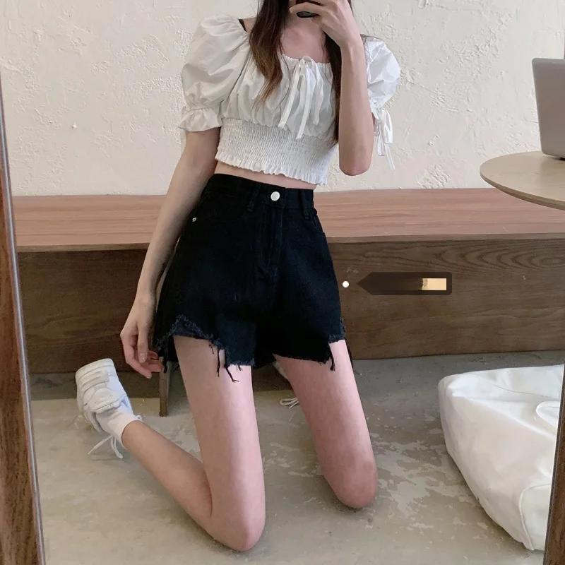 

Джинсы с высокой талией и широкими штанинами. Женские летние тонкие свободные шорты трапециевидной формы. Джинсовые орты с высокой талией. Повседневные orts.