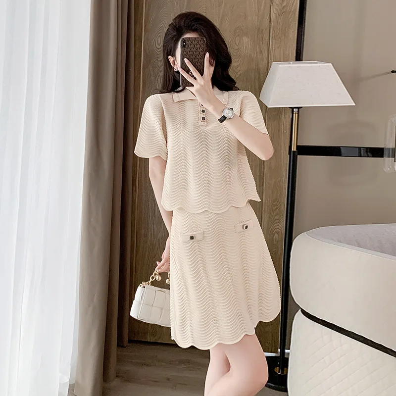 Dames kaki kleur uitgehold gebreid 2-delig set Polohals T-shirt met korte mouwen + hoge taille omwikkelde heuprok casual set