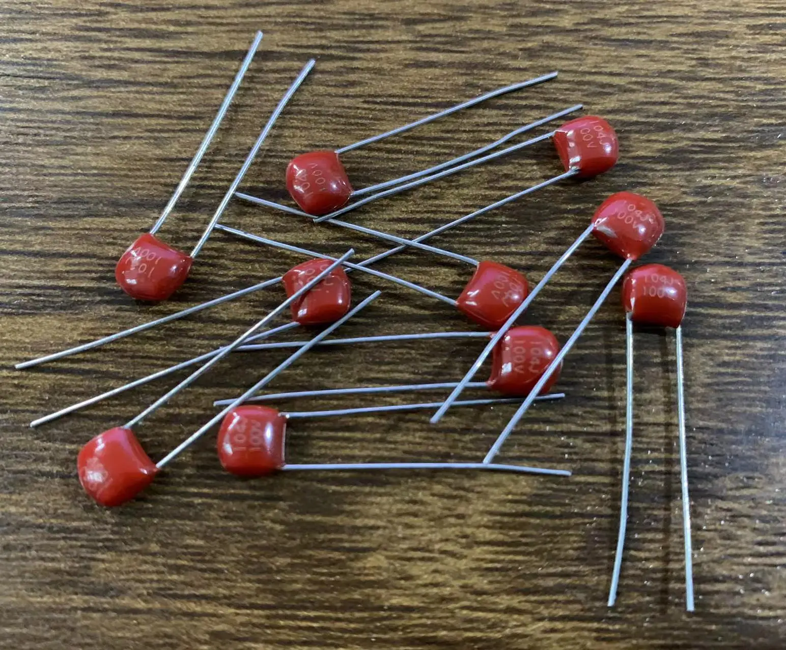 10pcs Metallized 104J 100V Polypropylene Capacitor Mylar 100nF Polyester Film Capacitors 2 Pin Leads Terminals Connections Leg