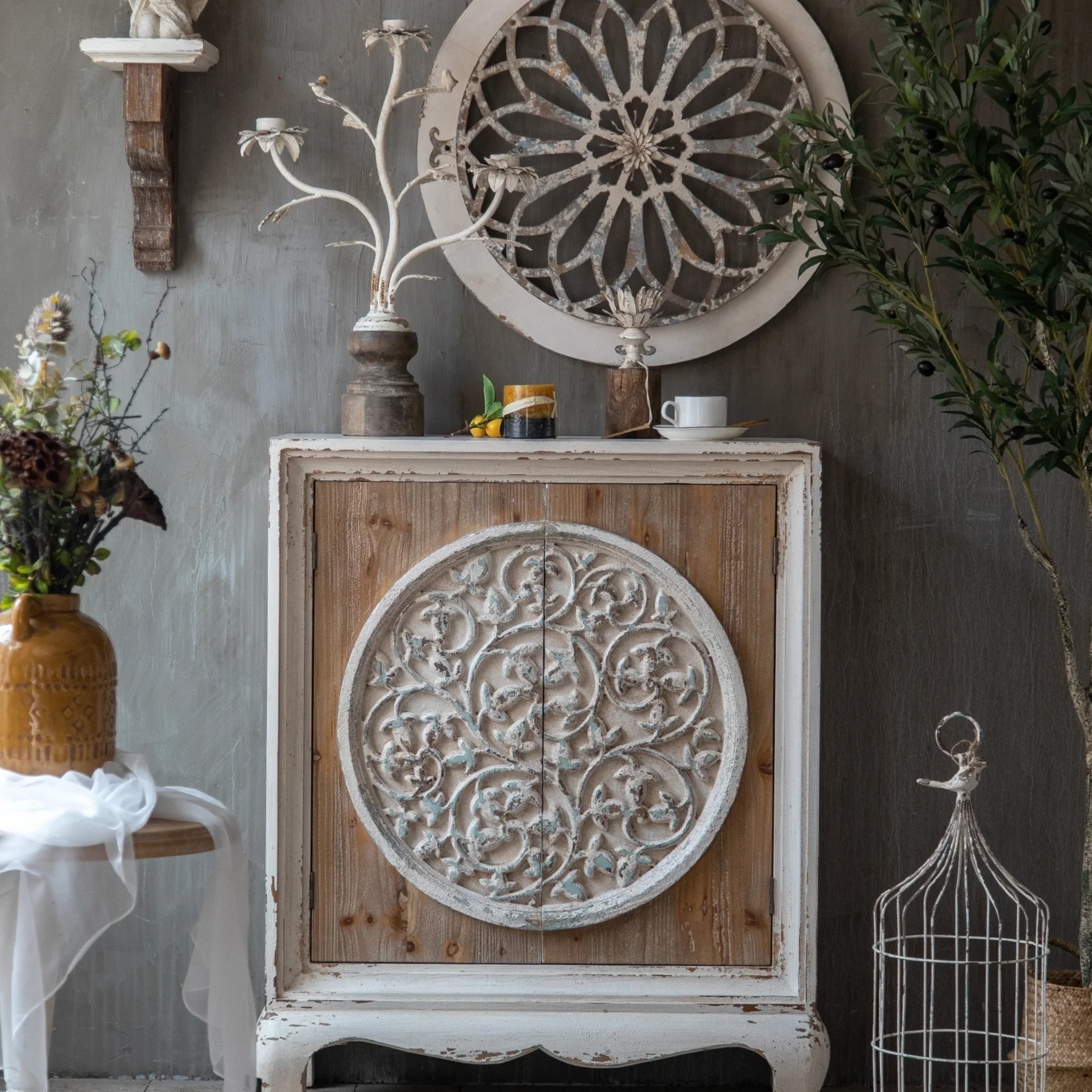 

Custom American country bucket cabinet Mediterranean retro Nordic Cafe Restaurant Bar clothing store decorative cabinet