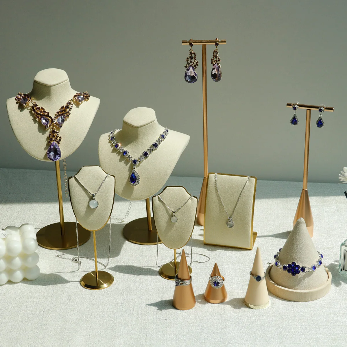 

Бежевый реквизит для демонстрации ювелирных изделий с металлической основой, органайзер для сережек, ожерелья, держатель для ювелирных изделий, серьги, кольца, подставка для дисплея