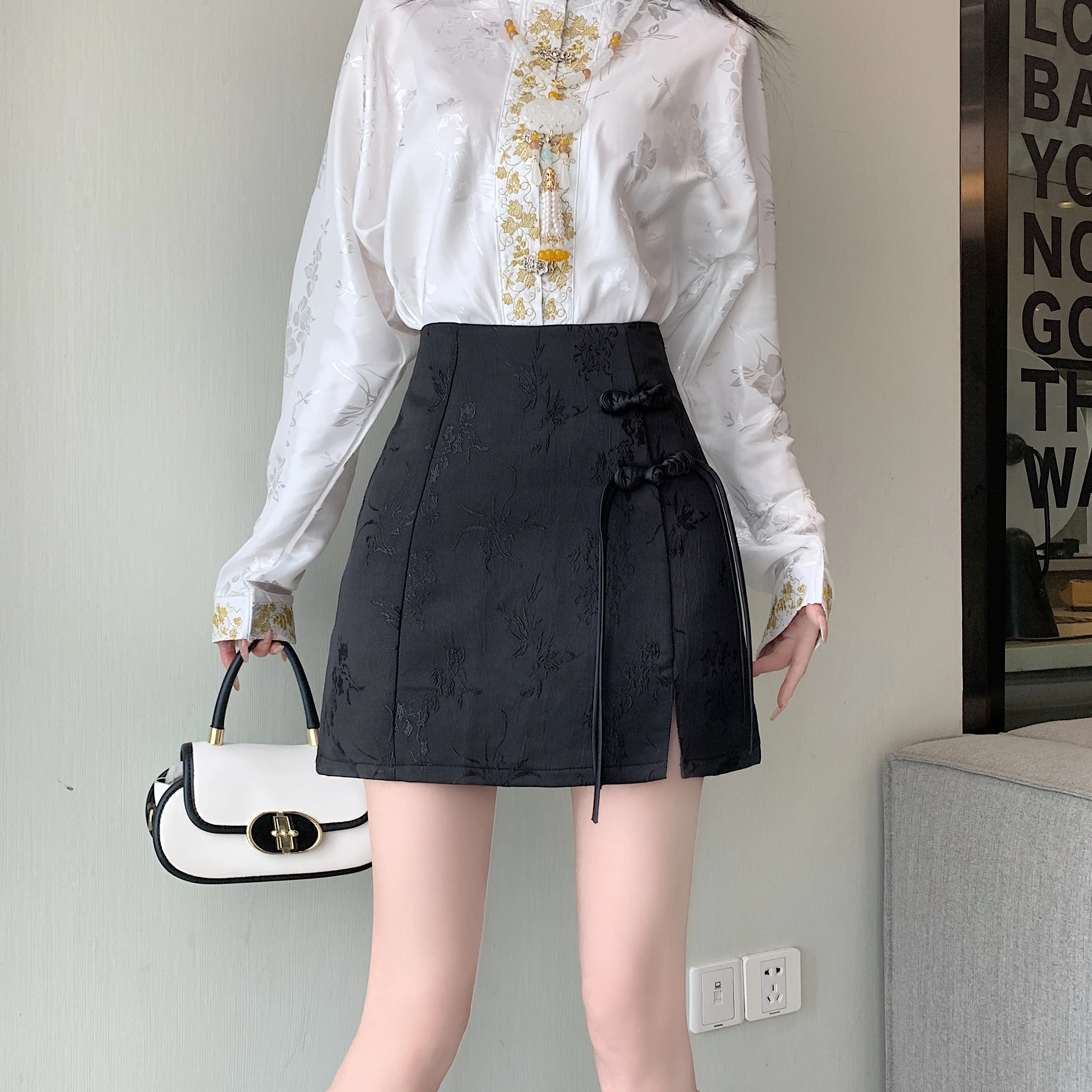 Half length skirt for women with high waist, slim appearance, split slit, anti glare A-line skirt, buttocks wrapped skirt