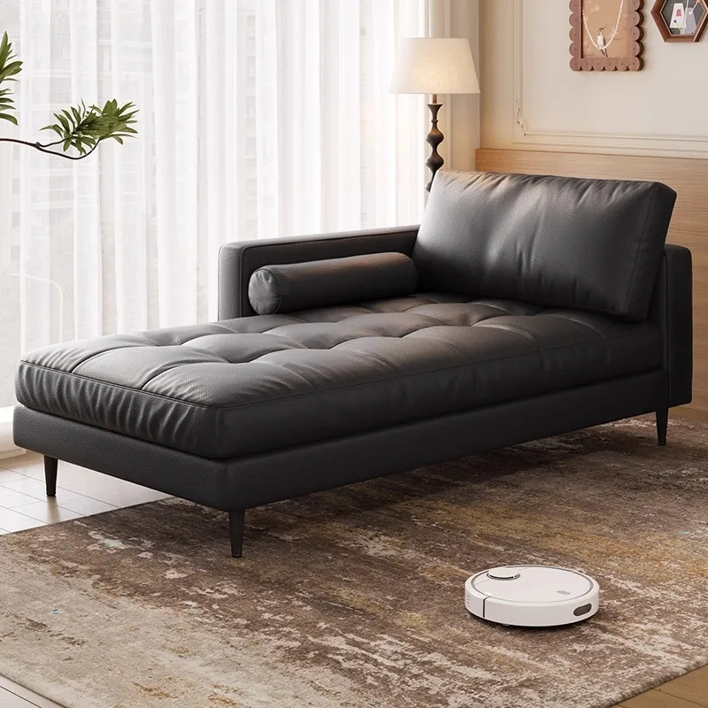 Italian minimalist living room cat scratching skin small apartment chaise longue simple bedroom hotel homestay bedside