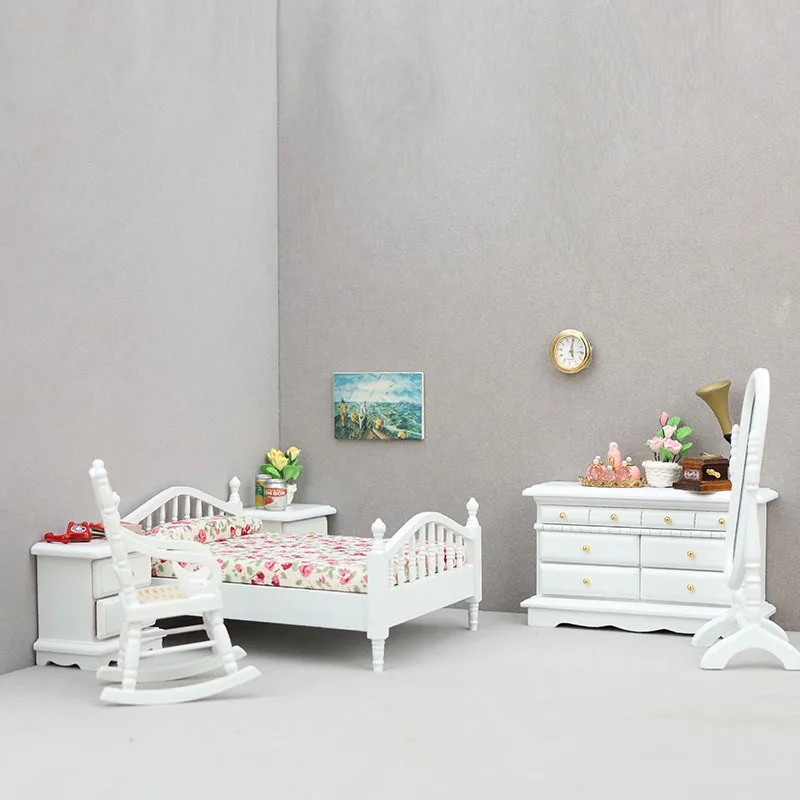 Juego de dormitorio para casa de muñecas en miniatura 1:12, cama pequeña Floral Ob11, silla con espejo, gabinete, accesorios para casa de muñecas hechos a mano exquisitos, Juguetes
