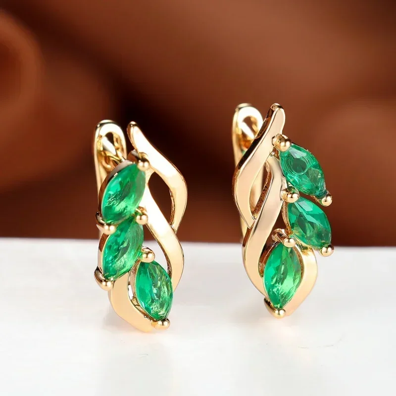 Fashionable Horse Eye Emerald Glass Leaf Design Earrings with High-end Temperament Commuting Exquisite Accessories Wholesale