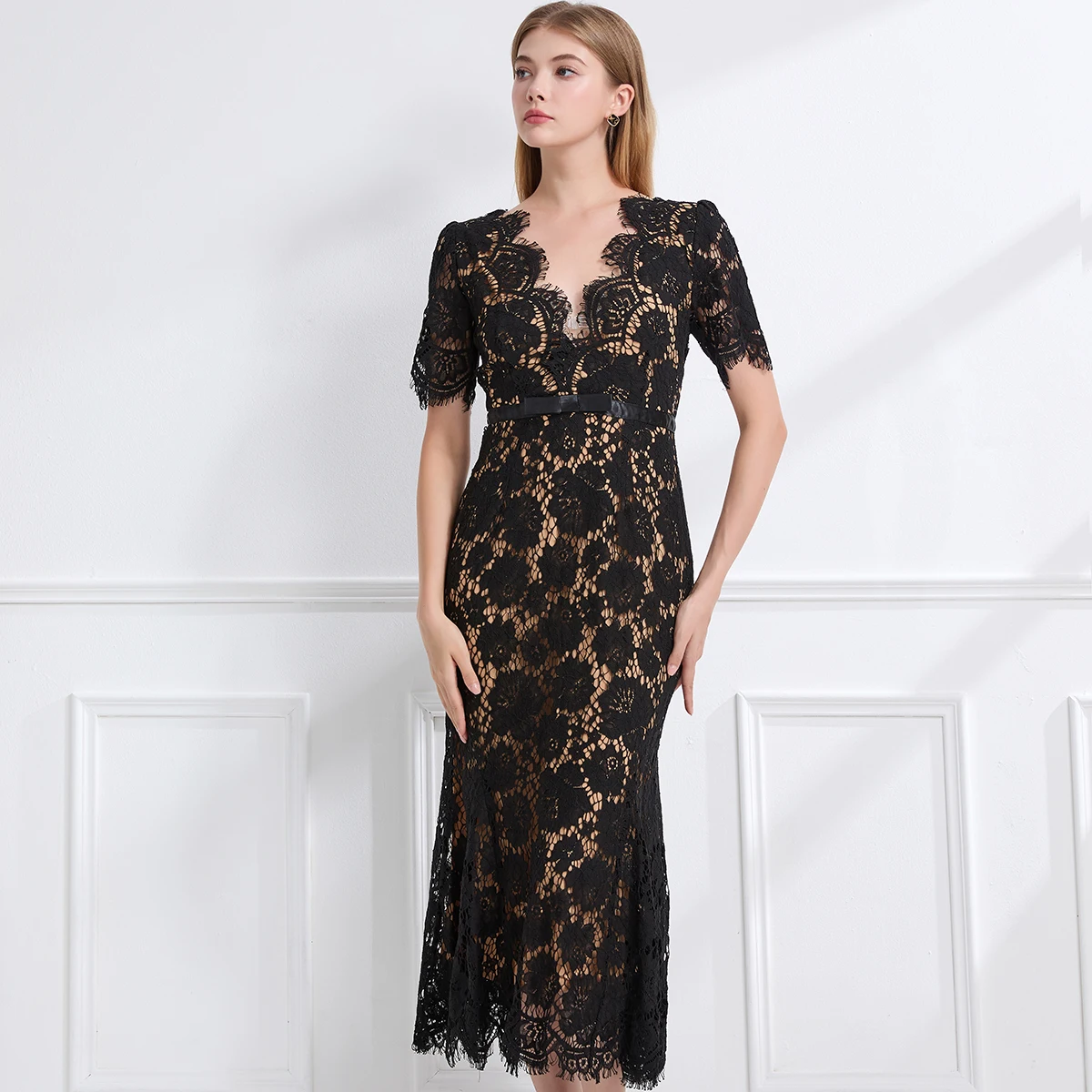 

Summer Crochet Lace Embroidery Prom Dress High Quality Women Short Sleeve Hollow Out Bodycon Sheath Long Dress Party Vestidos