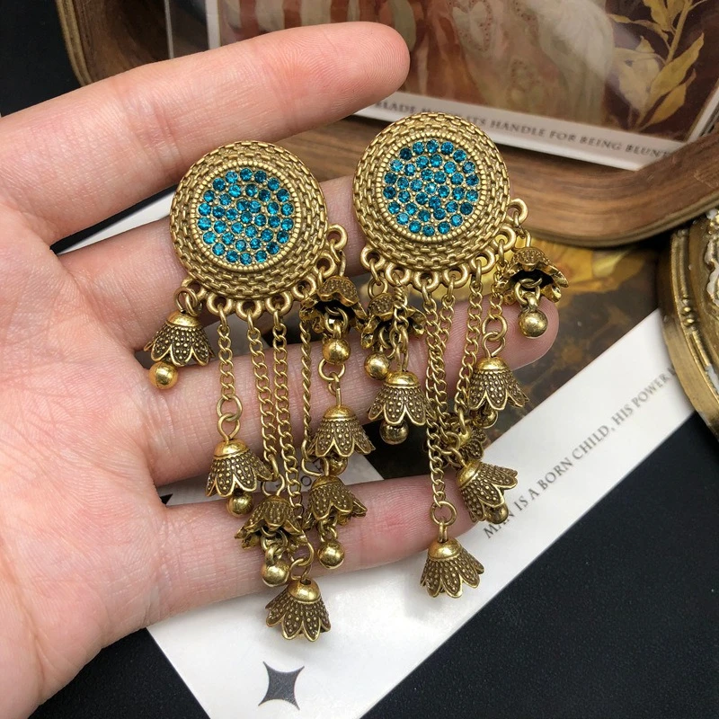 

Винтажные серьги с кисточками и золотыми подвесками-колокольчиками, элегантные женские серьги со стразами, женские роскошные украшения