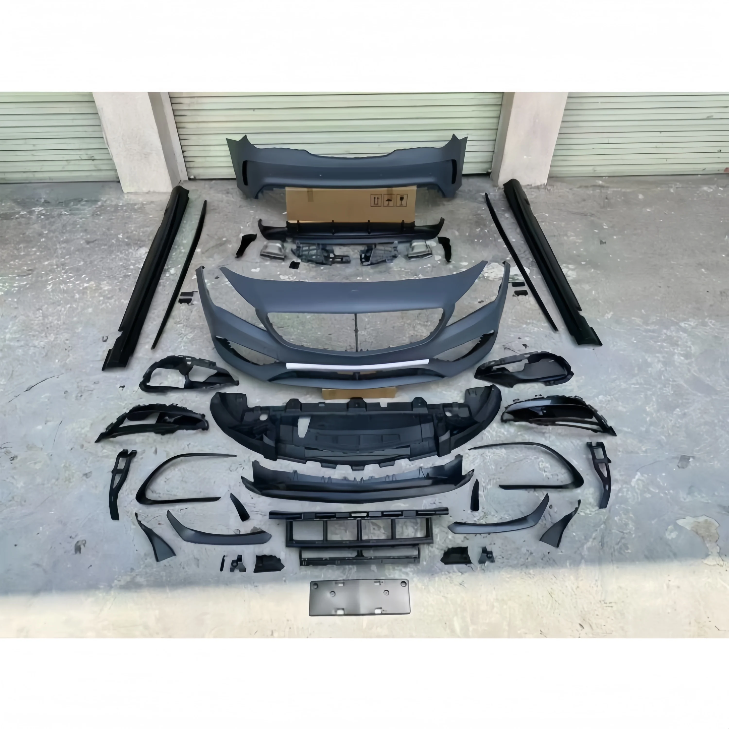CLA Class W117 Modified CLA45 Body Kit for 2013-2019 Bumper Tail Lip and Throat