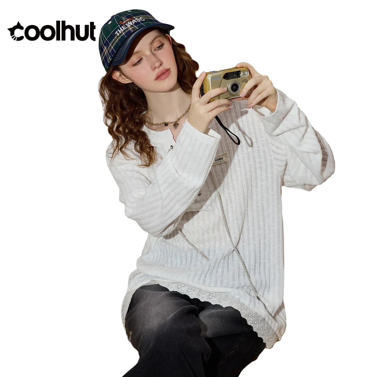 COOLHUT Markowa Bluzka Damska 2025 w Stylu American Vintage, Sznurowana, Dzianinowa, Boho, Luźny Krój, Ażurowa, Codzienna Bluzka Jesienna z Kontrastowym Wykończeniem