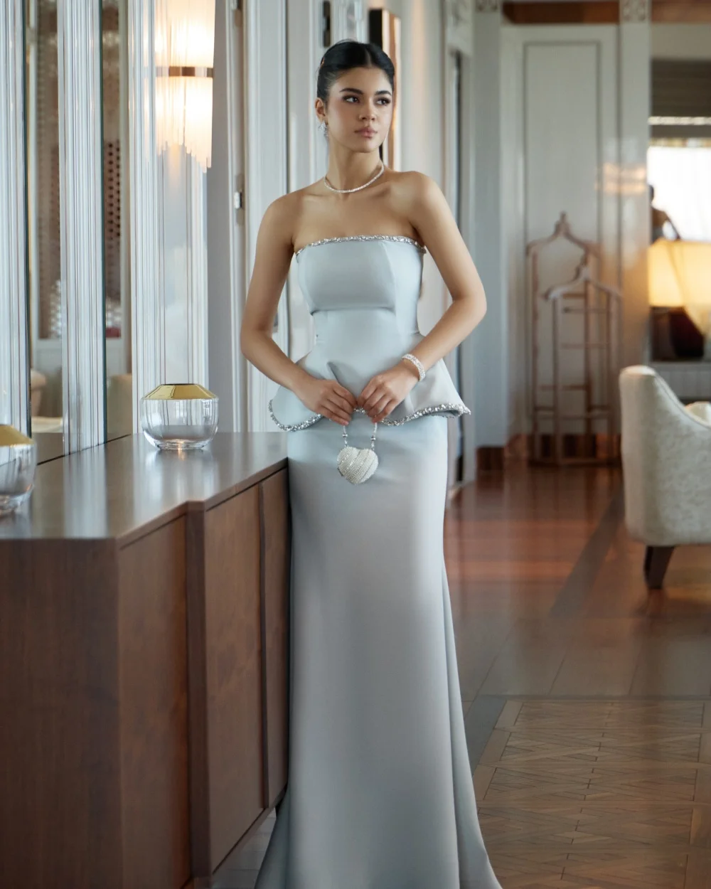 Customized Elegant Women Charmeuse Beading Ruched Straight Evening Dresses Formal Strapless Sleeveless Floor Lenght Prom Dresses