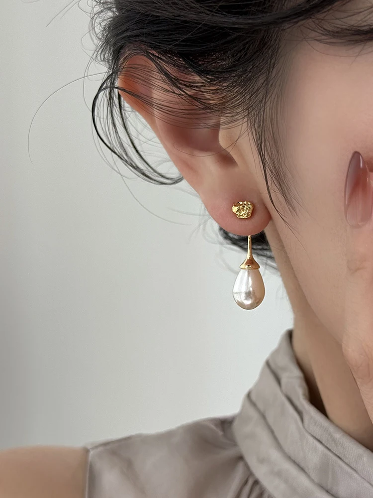 2026 Neue Imitationsperlen-Tropfenförmige Anhänger-Ohrringe in Goldfarbe für Damen, Eleganter Trendschmuck, Luxus-Accessoires für Partys – Detail 12