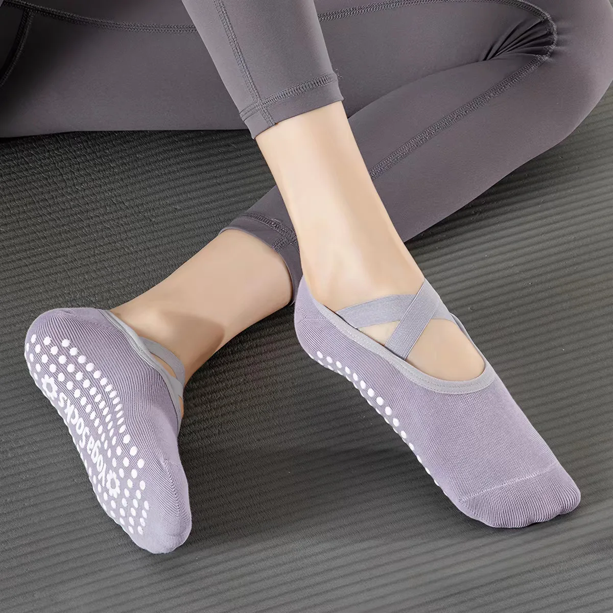 Professional Women Yoga Sock Silicone Anti-slip Ballet Pilates Socks Ballet Dance High Quality Breathable Bandage Yoga Socks view 5
