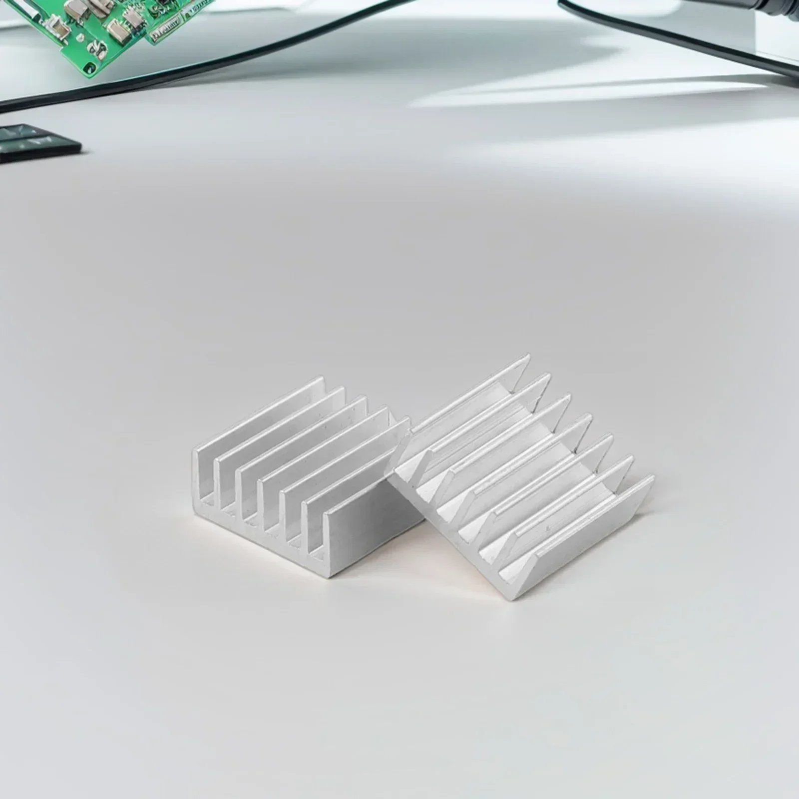 Radiador de ordenador de aluminio, repuesto práctico de alta calidad, 10 piezas, Chip disipador térmico de aluminio, refrigeración
