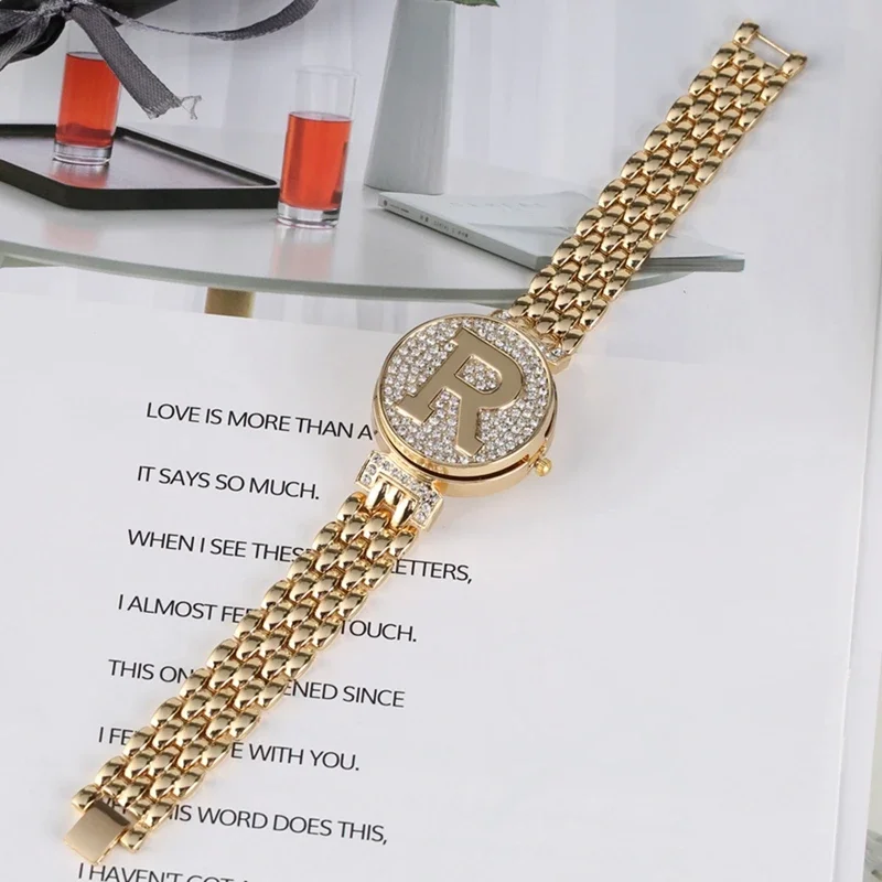 Relojes de cuarzo con tapa única para mujer, cristal de letra R, moda ostentosa, reloj de pulsera informal para mujer, relojes dorados