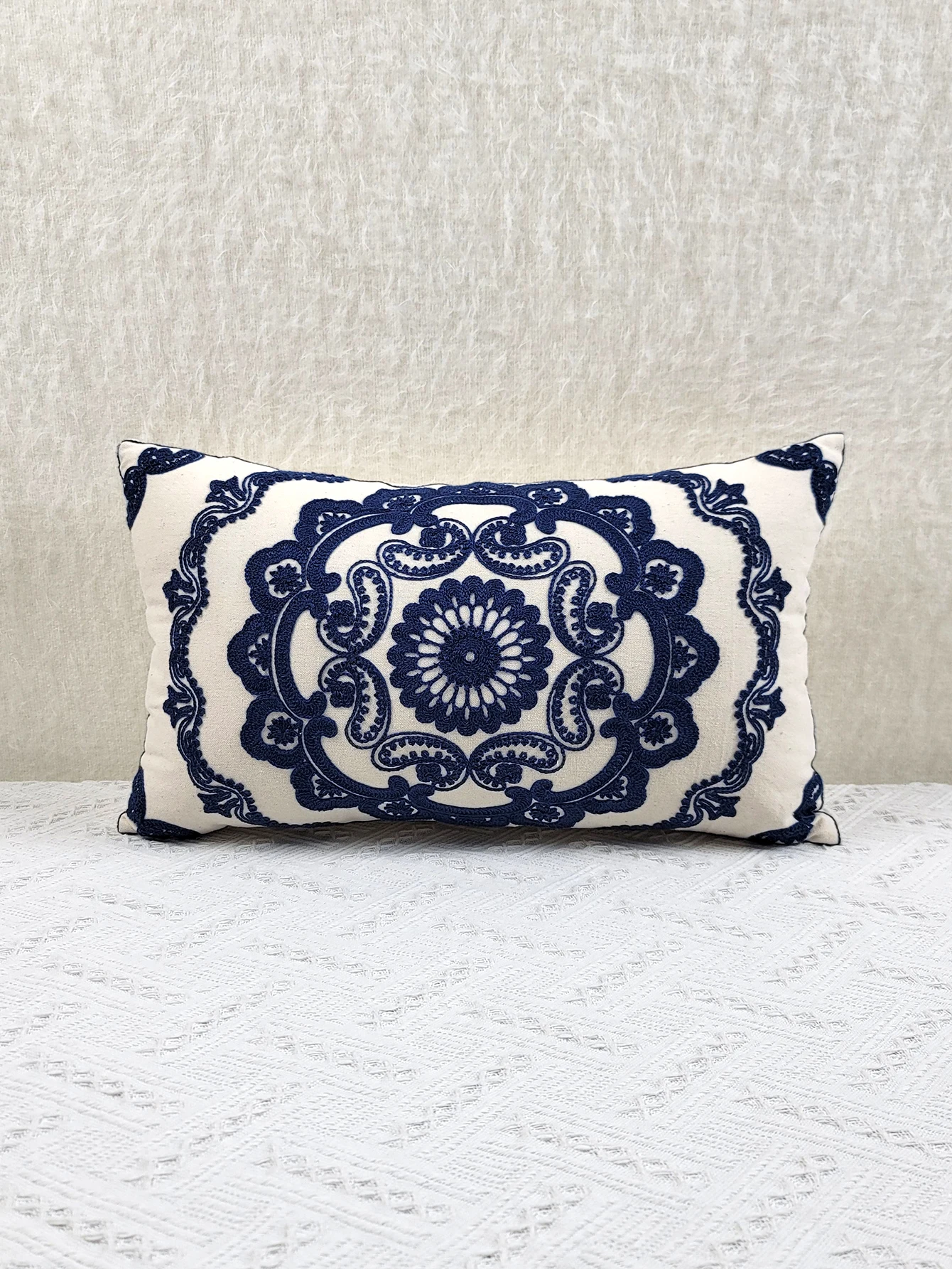 1pc, Round Embroidery Cushion Throw Pillow Cover, For Liviing Room Sofa Couch Room Decor Home Decor