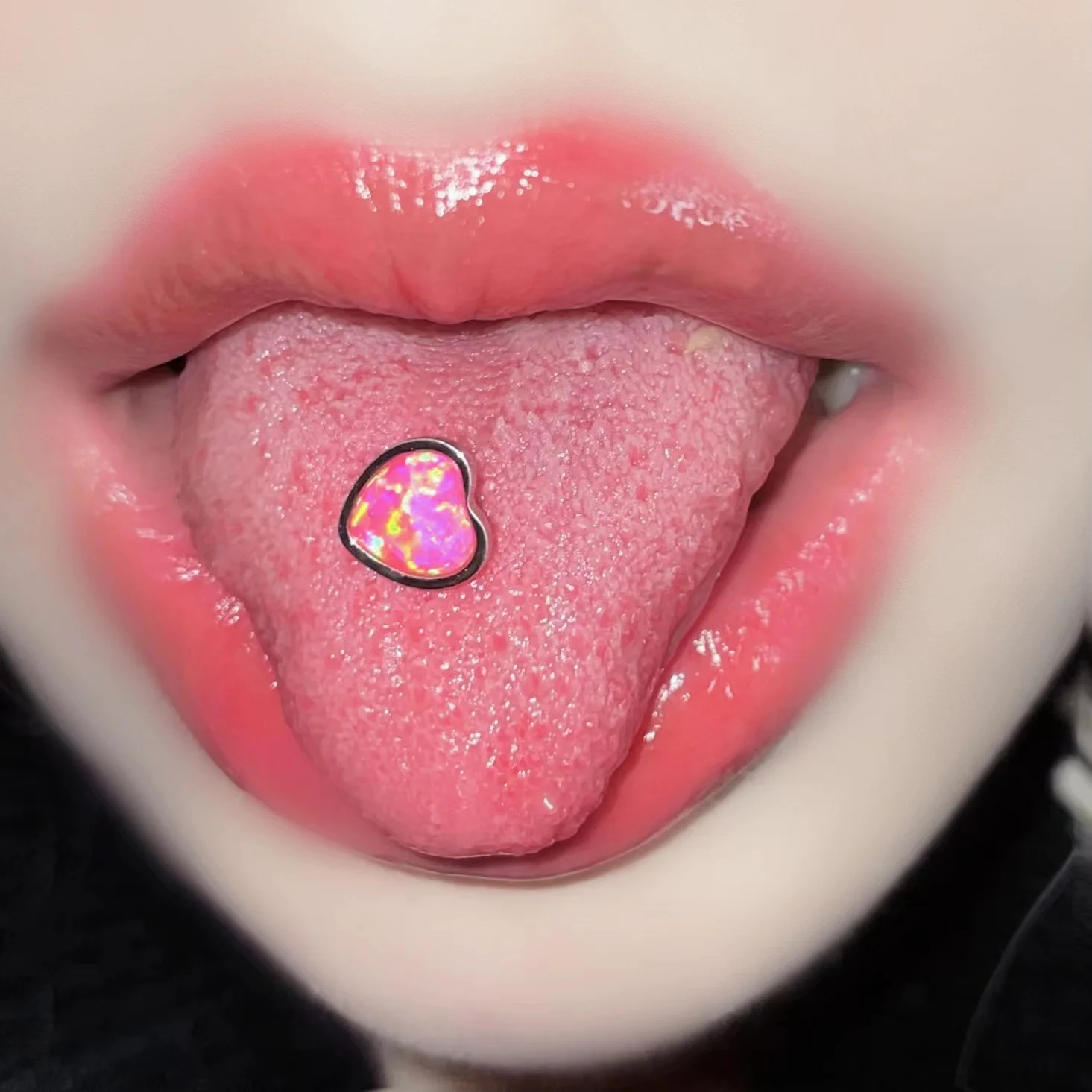 1.6mm stainless steel perforated tongue nail decoration with fashionable and sexy tongue ring