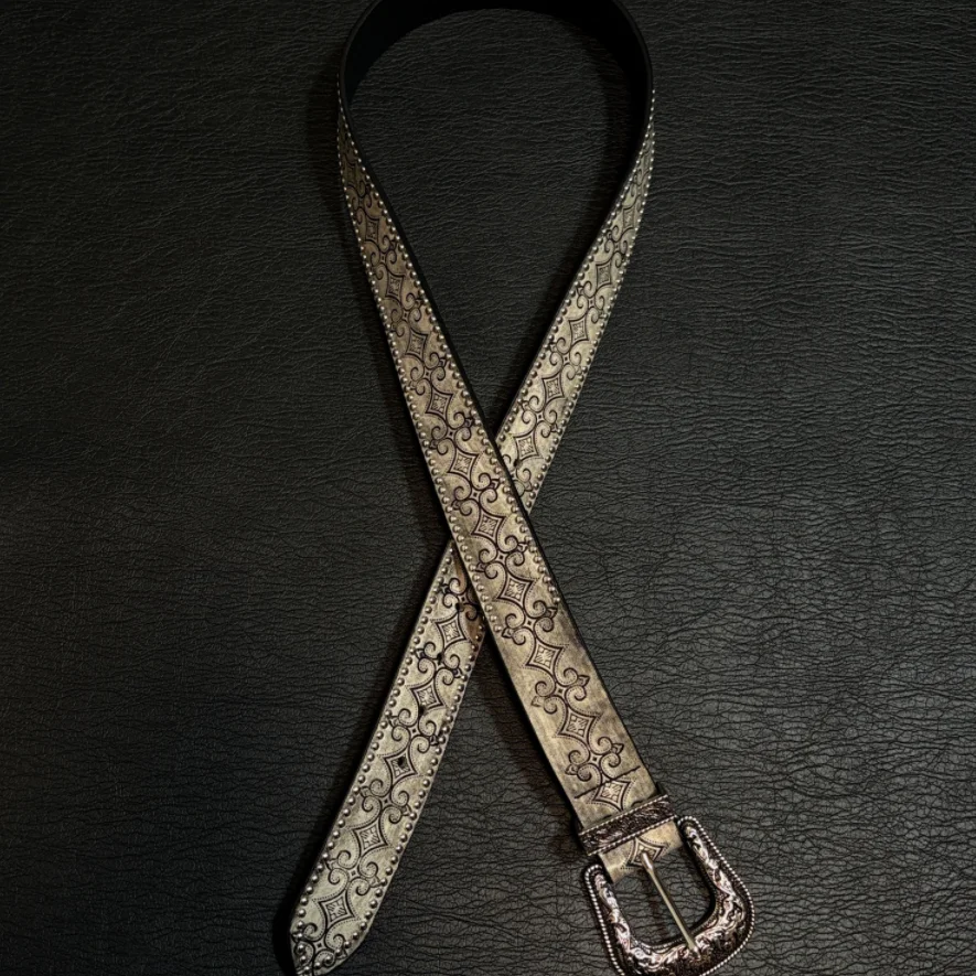 Vintage Western Rivet PU Leather Belt for Men Retro Print Metal Buckle Adjustable Casual Jeans Waist Belt Cowboy Style Belt