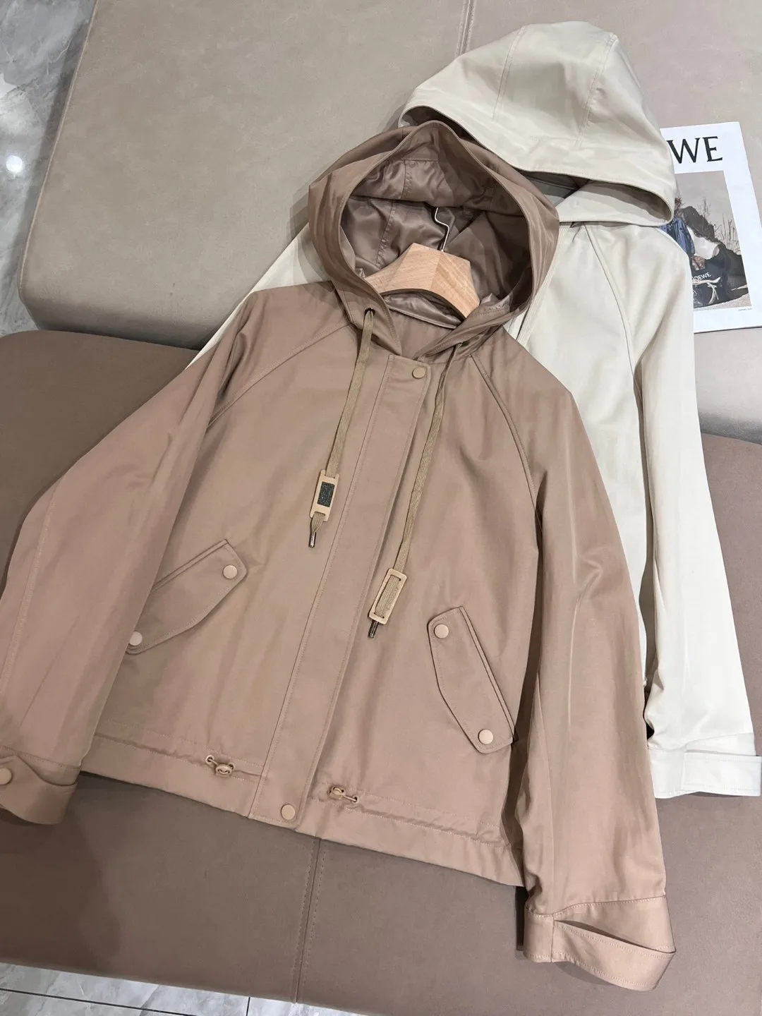 Spring summer hooded casual windbreaker