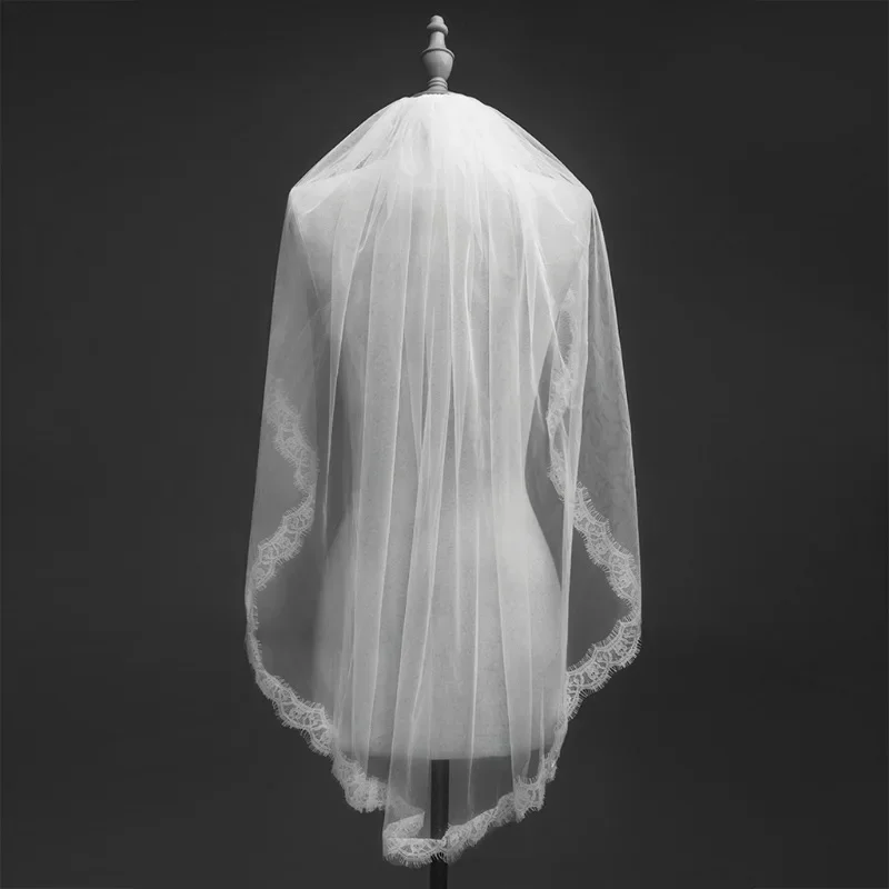 Women’s Wedding Veil With Comb Fingertip Length Bridal Veil 1T 1 Layer Embroidered Lace Veil for Bride