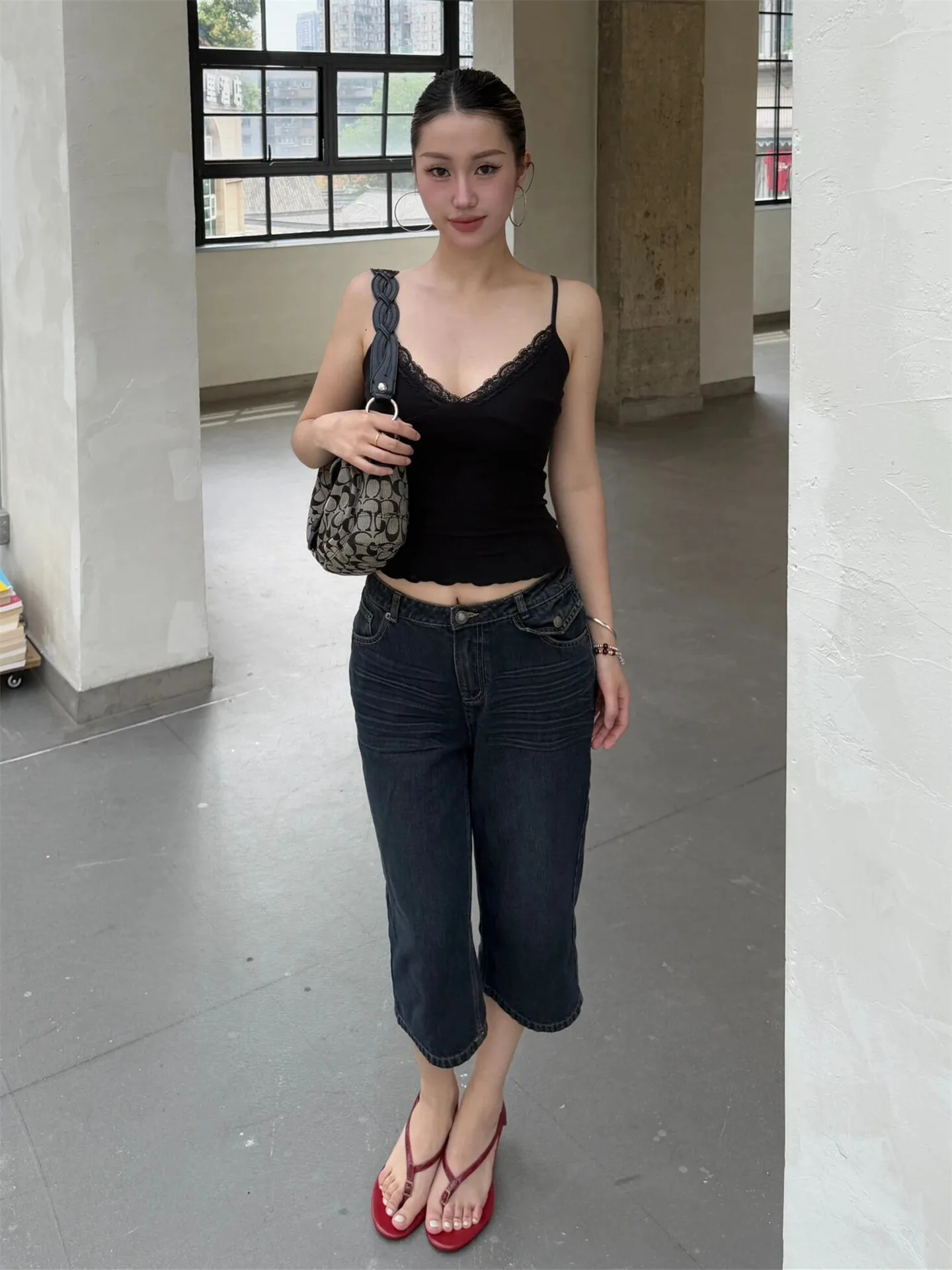 

Retro American Spicy Girl Blue Seven-Five Denim Shorts Women Summer Loose Slimming Design Sense Washed Low Waist Jeans