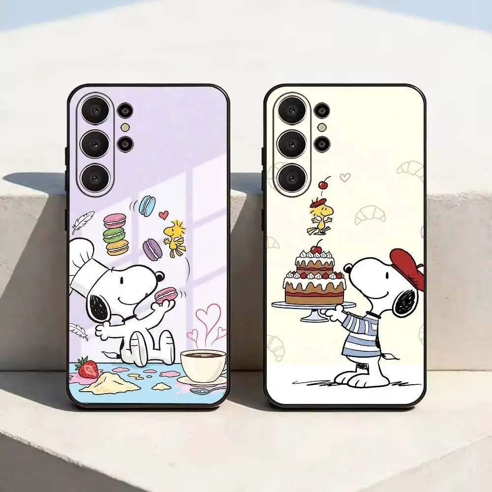 Classic Comics-S-Snoopy  Black Soft Silicone Phone Case for Samsung Ultra S26, S24, S21, S22, S23, S30, Plus, Lite