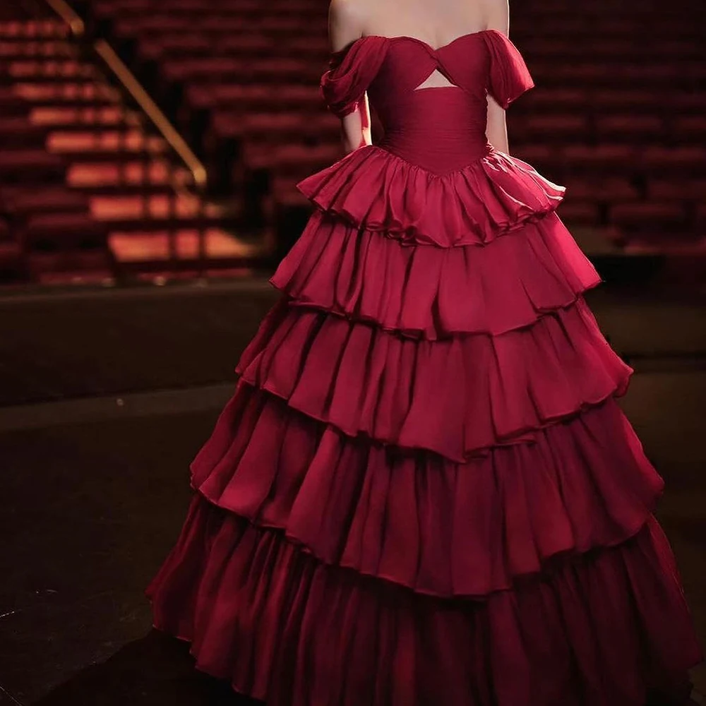 Customized Classic Sweetheart Off the Shoulder Tiered Pleats Evening Dress Graceful A-Line Short Sleeves Burgundy Party Gown