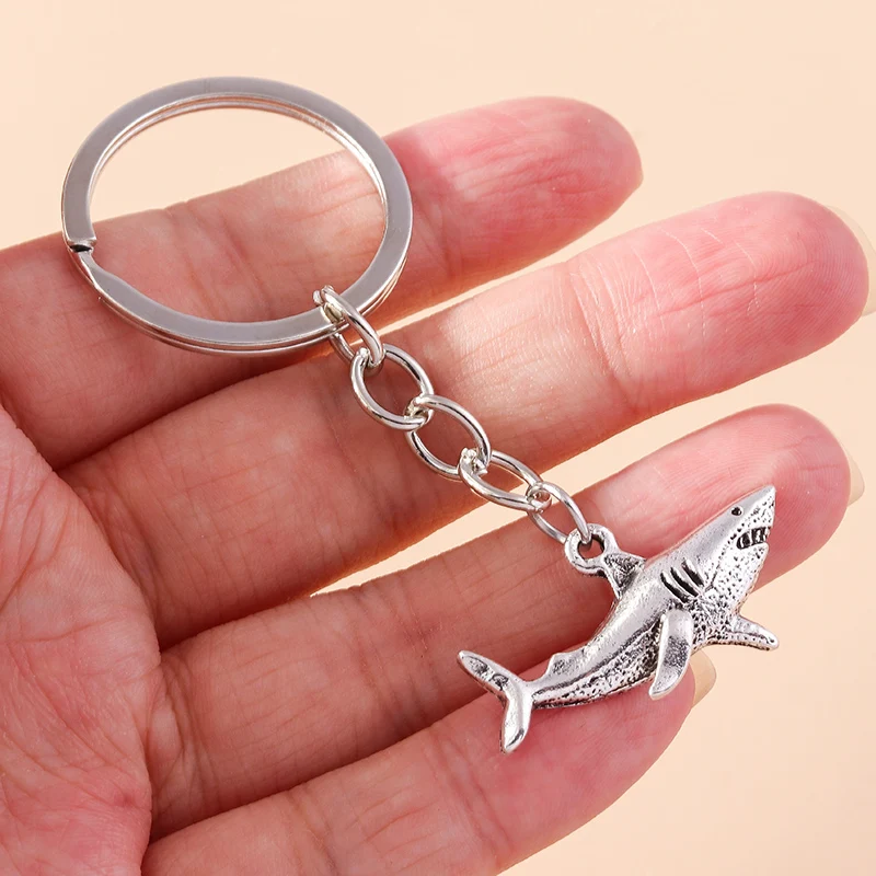 Cartoon Zink-legierung Schlüsselring Shark Schlüsselbund für Auto Schlüssel Halter Frauen Männer Handtasche Anhänger Schlüsselanhänger DIY Schmuck Geschenke – Detail 2