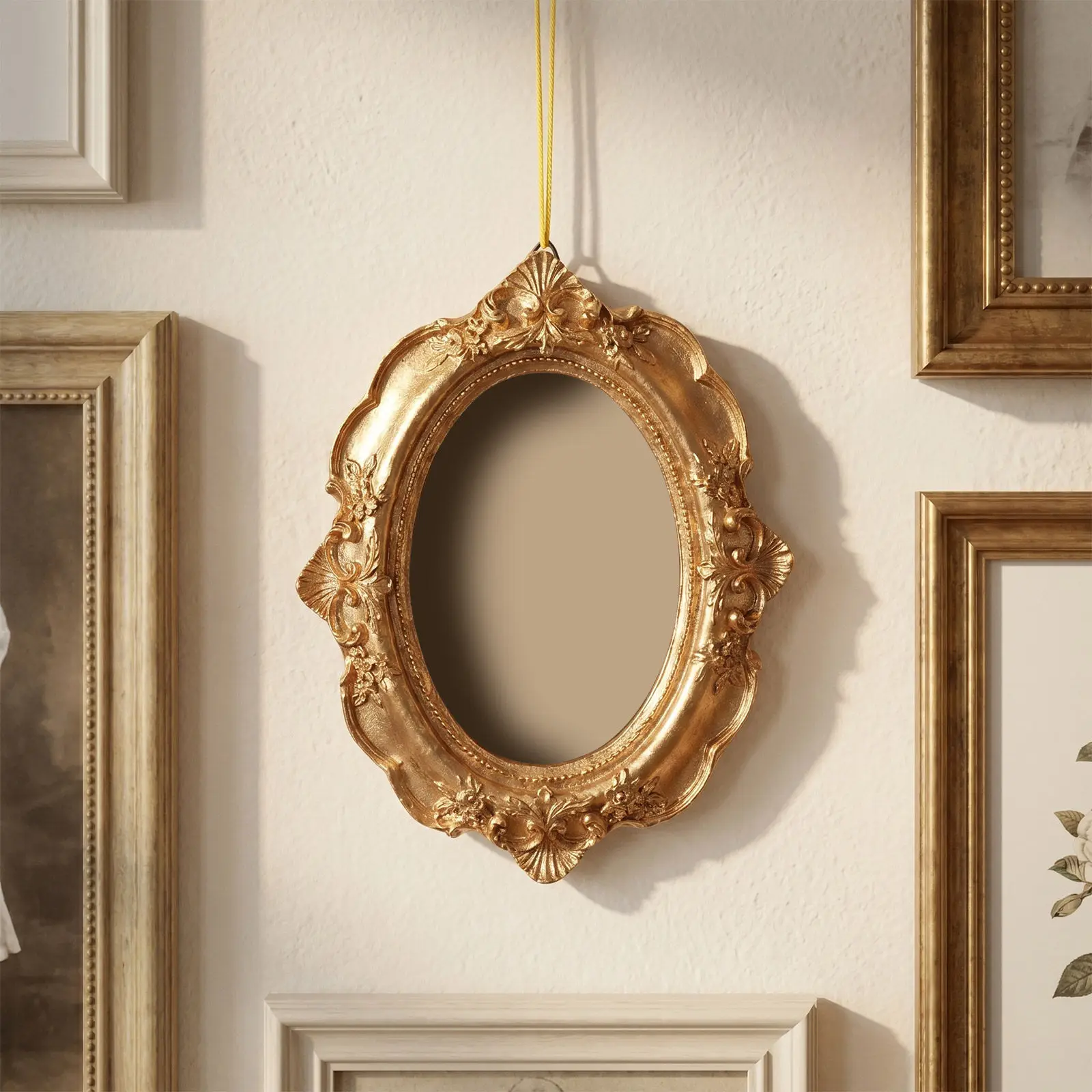 4Pcs Creative Picture Frame Decoration Small Vintage Resin Oval Embossed Wall Hanging Photo Frames Retro European Style