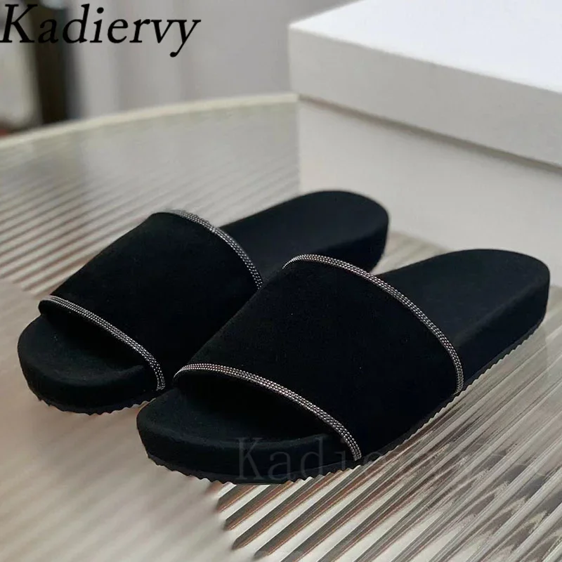 

Летние женские шлепанцы из замши с открытым носком, плоские туфли с бусинами и цепочкой, повседневные удобные тапочки для женщин