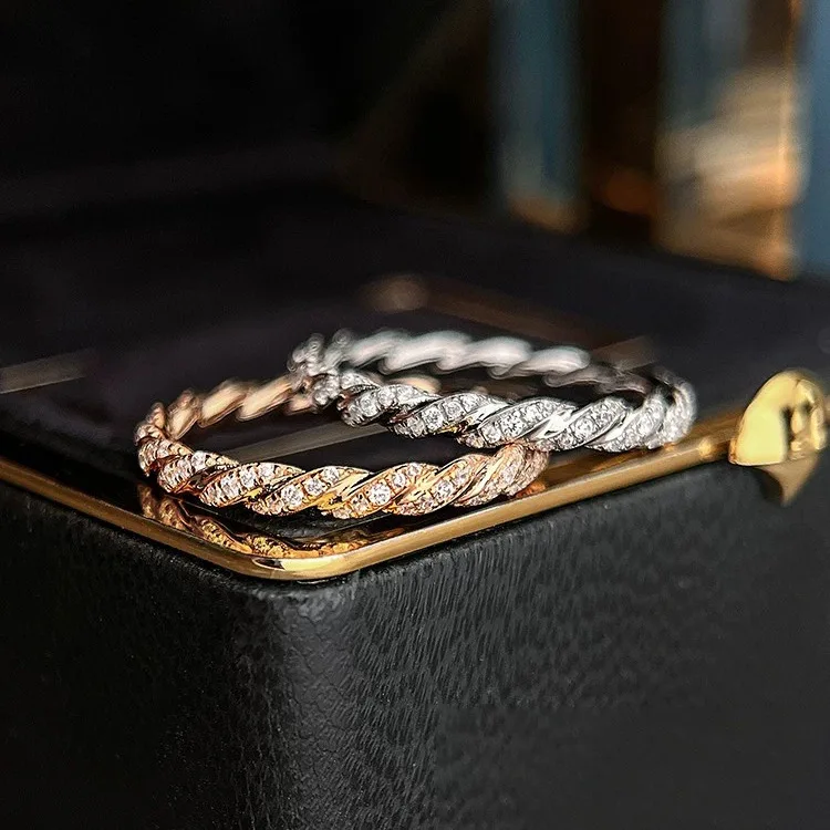 Anillo apilado retorcido de plata de ley S925, anillo de circonita para el dedo índice de mujer, con una fila de anfibol, adecuado para accesorios diarios.