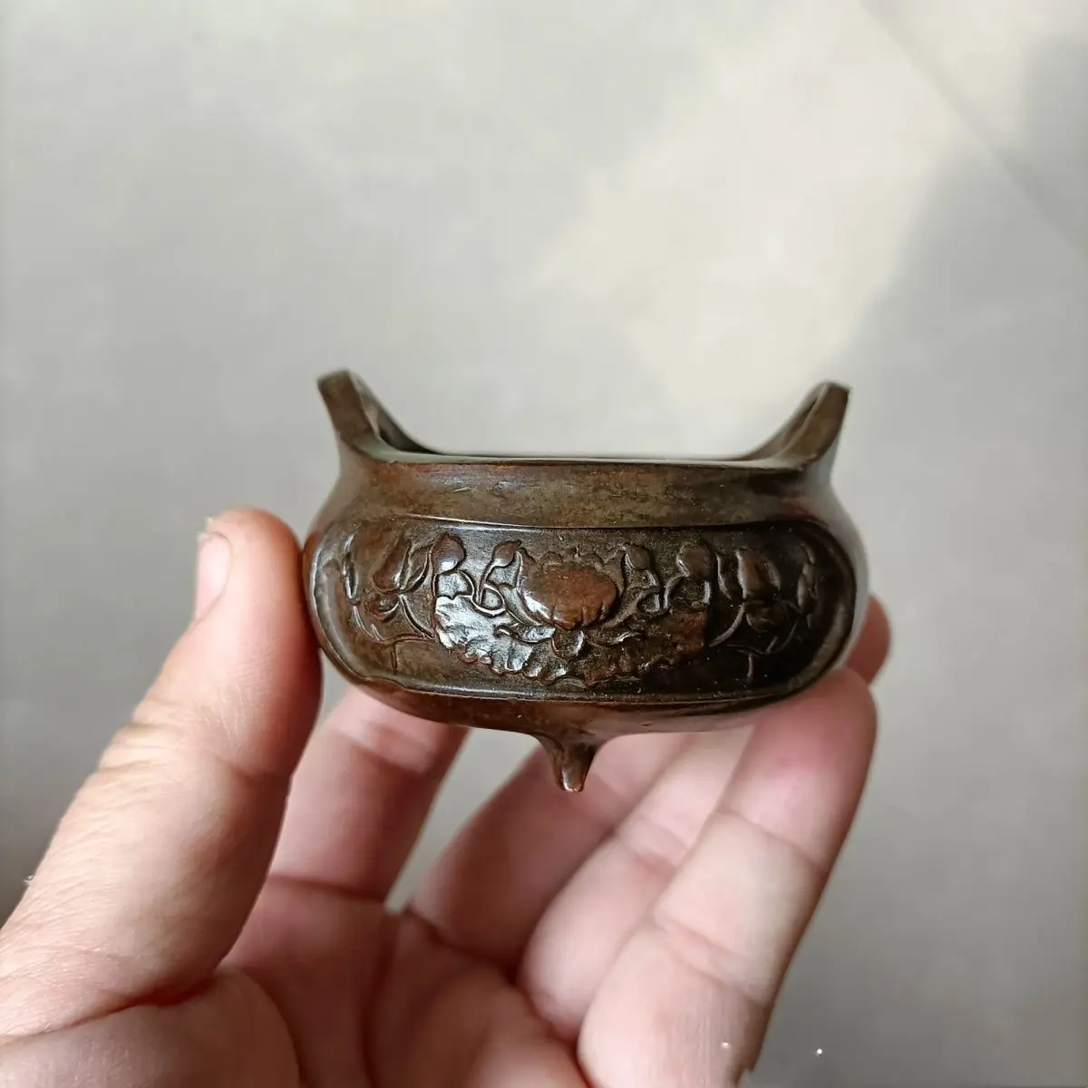 Vintage old copper flower-and-bird incense burner Household incense offering Buddha, furnace indoor  sandalwood furnace