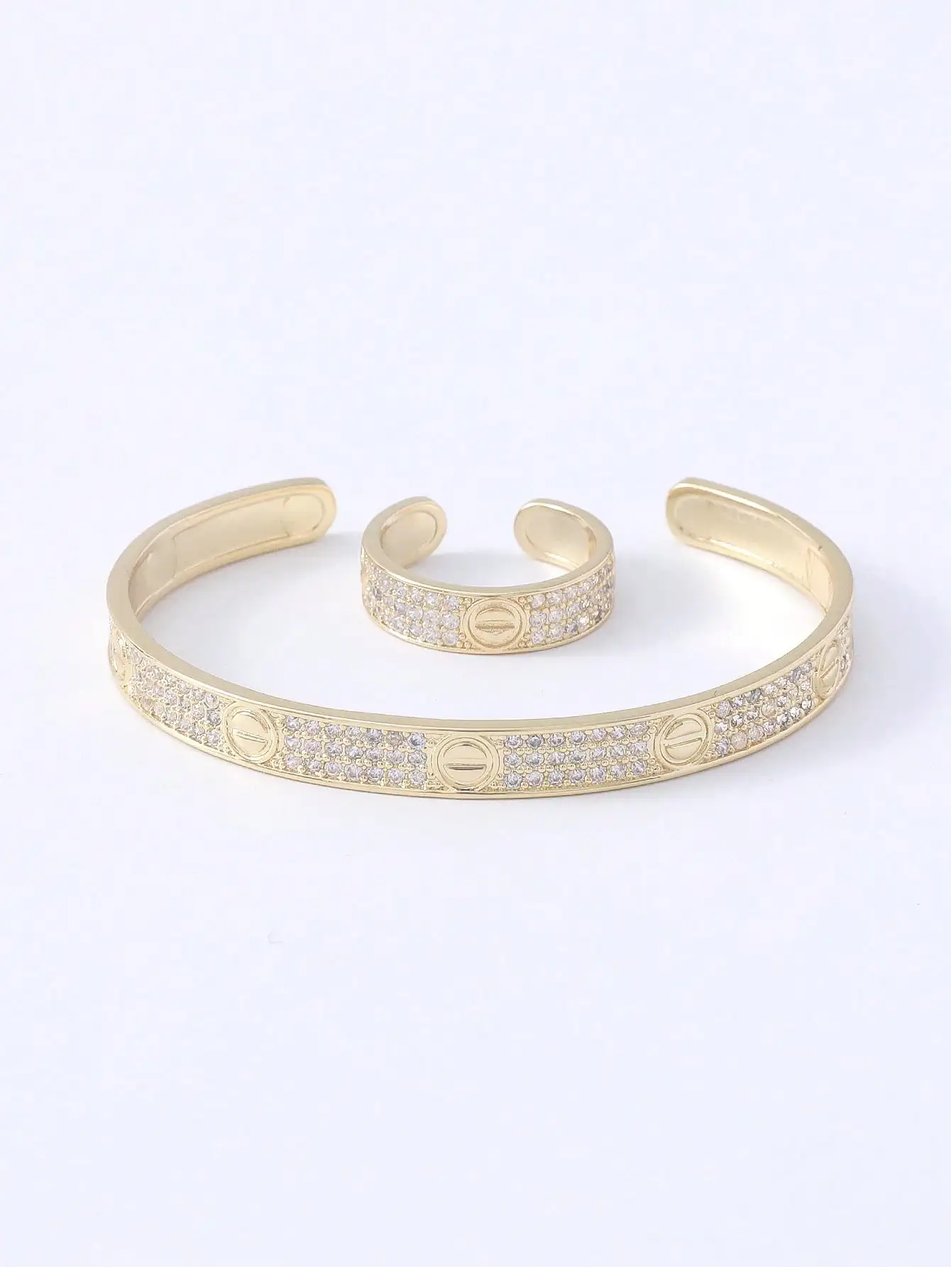 A set of European and American new women's dress 14K gold plated simple creative day full of zirconium bracelet ring suit