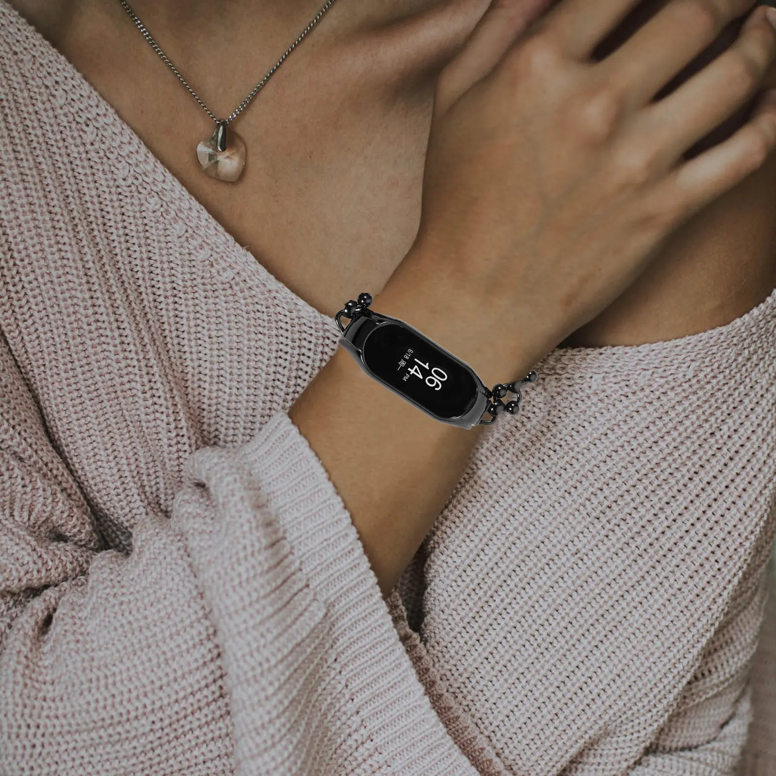 

Ремешок для часов из нержавеющей стали премиум-класса, регулируемый, удобный, металлический, для мужчин и женщин, износостойкий, декоративный, сменный.