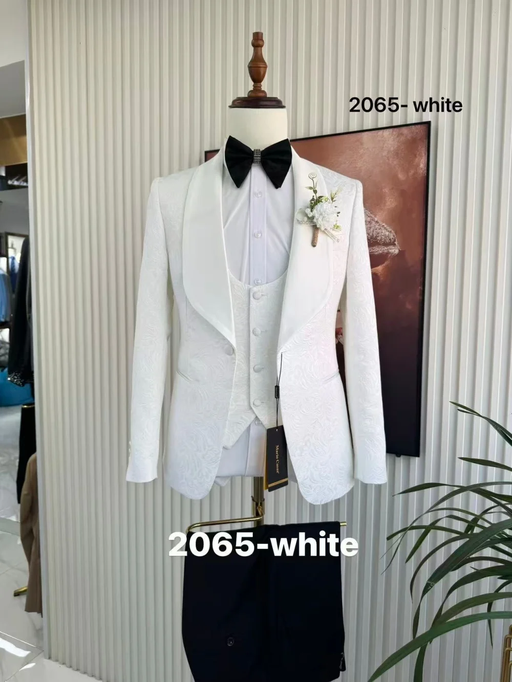 

Formal Jacquard Mens 3 Piece Suit Set Blazer Vest Pants Wedding Groom Suits Best Man Dinner Engagement Tuxedo For Men Suits