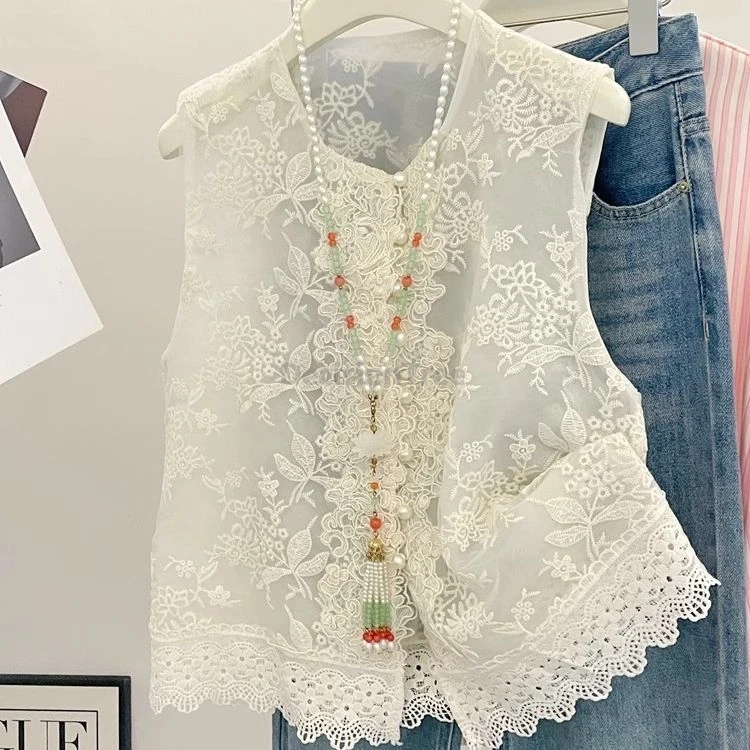 

Vintage Chinese-style Minimalist Lace Vest Women White Embroidered Sleeveless Top Summer National Fashion Waistcoat Jacket