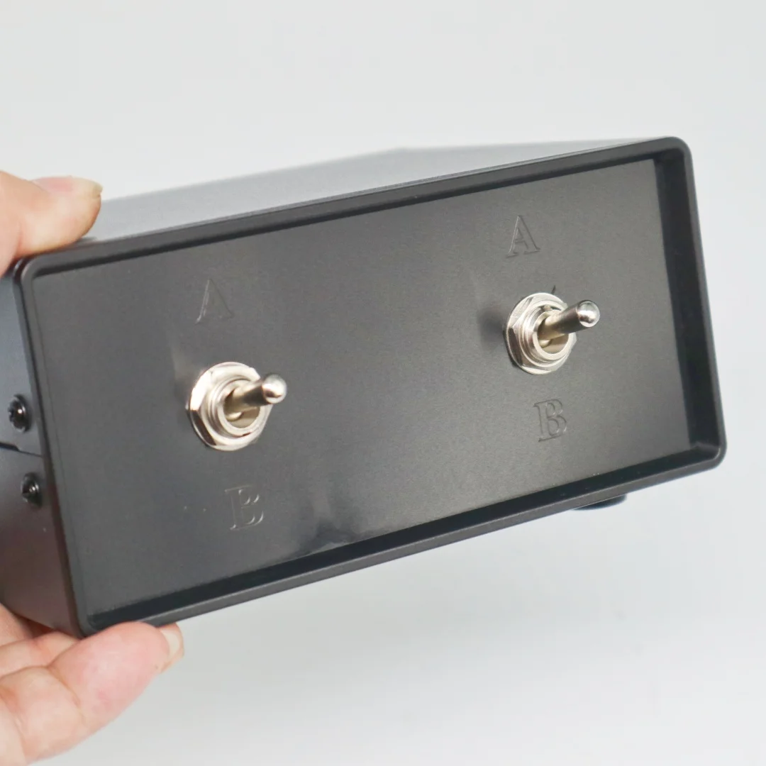 2-IN-2-OUT Power Amplifier / Speaker Switcher Box Stereo Audio A/B Selector Splitter