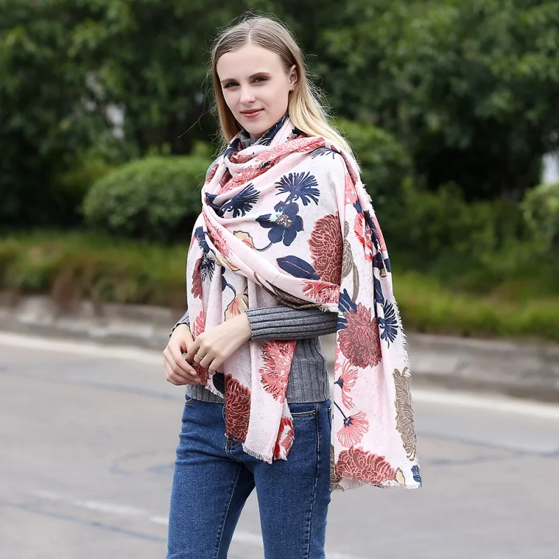 2018 Spring and Autumn New Rayon Scarf Factory Direct Sales Women's Cross-Border Split Floral Printed Shawl Wholesale