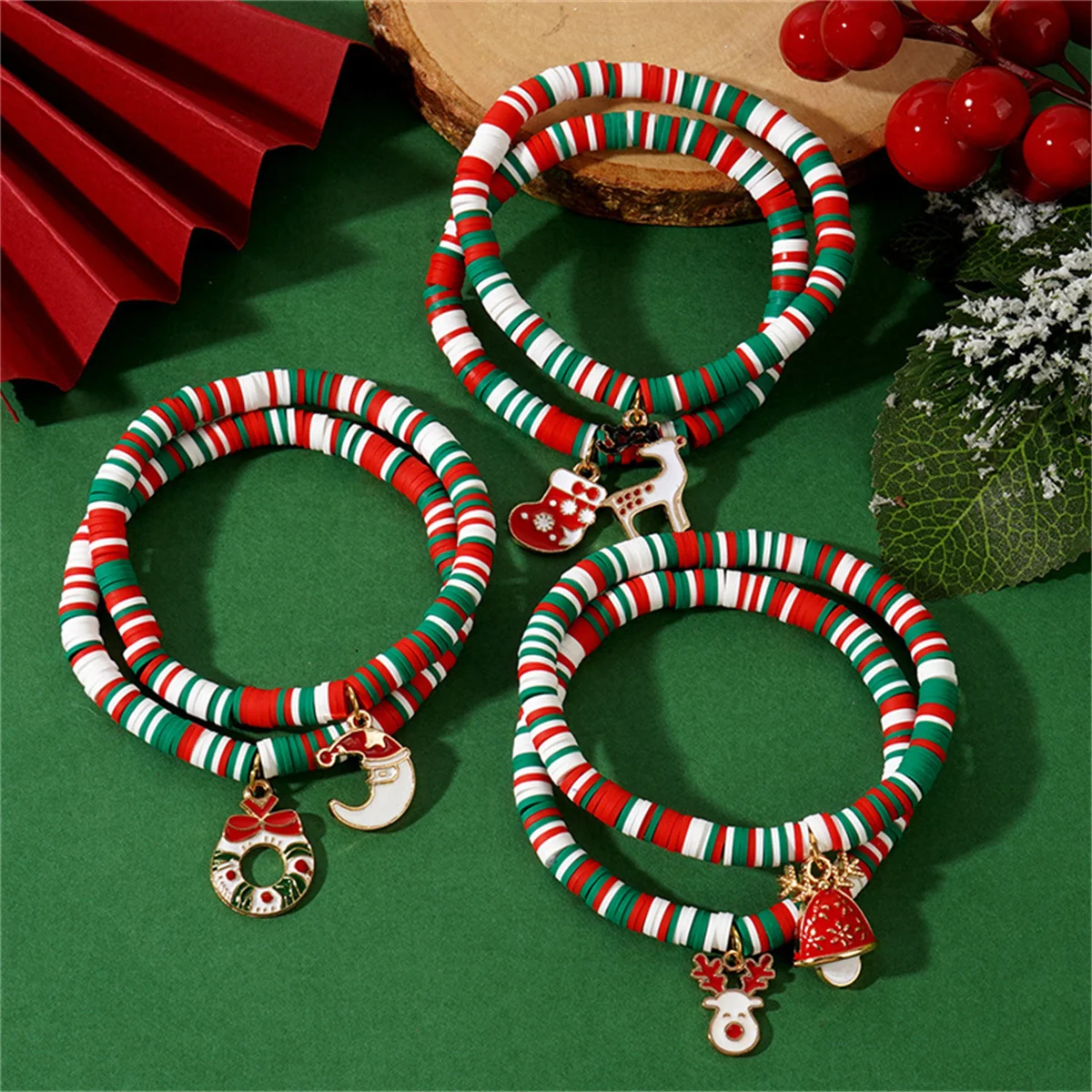 Christmas Red Green Polymer Clay Beaded Bracelets For Women Men Fashion Crutch Socks Gloves Xmas Tree Bracelet New Year Jewelry