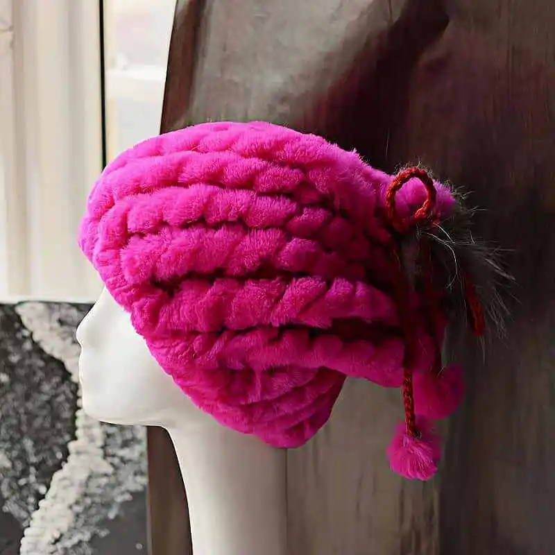 Winterfellmütze für Damen aus echtem Rex-Kaninchenfell mit Schal, gestreift, warme Kopfbedeckung, modische Ananas-Mütze, flauschiges Accessoire – Detail 2