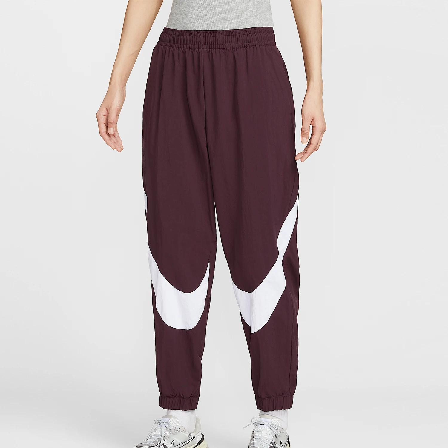 Nike Authentic Sportswear Women's Loose Mid-Waist Casual Pants HV2358-652