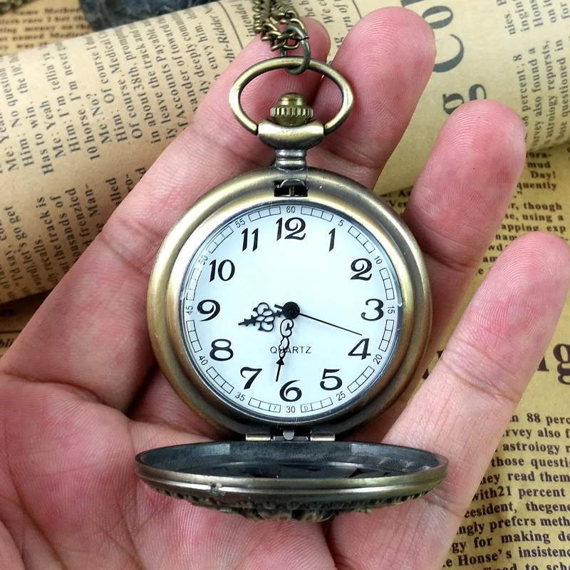 

Flip pocket watch retro mechanical customization can hold photos Men's student girl children's necklace watch Electronic pendant