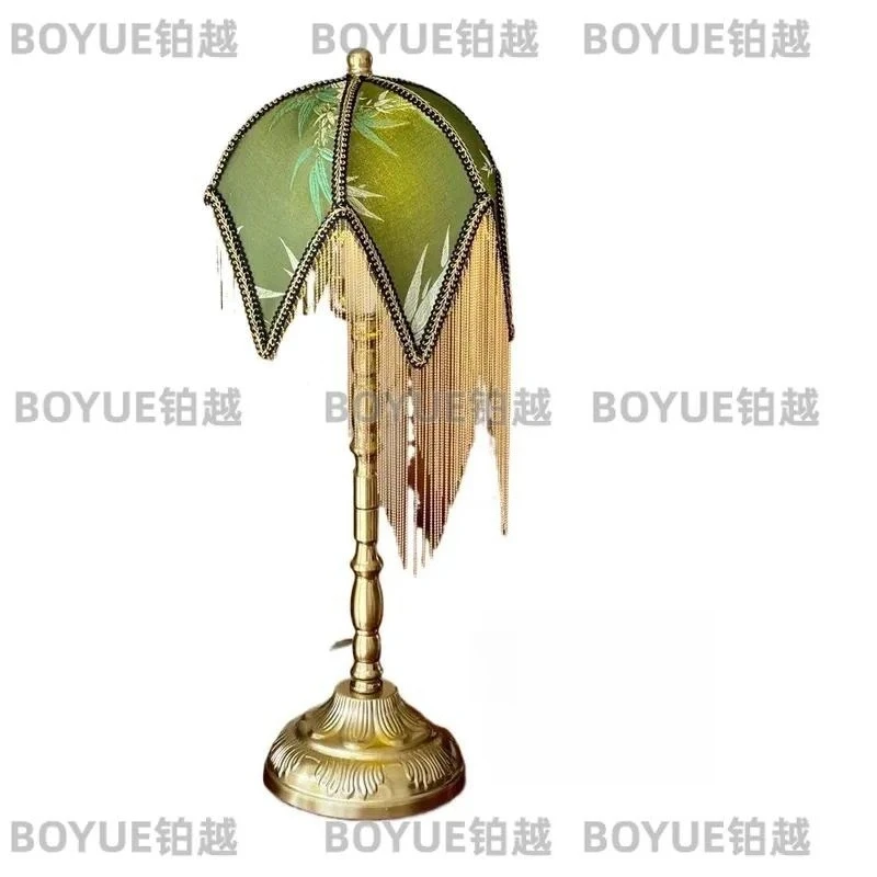 French Retro Fringed Table Lamp Nordic Bedside Decorative Light Luxury Atmosphere Reading Desk Lamp for Bedroom Study